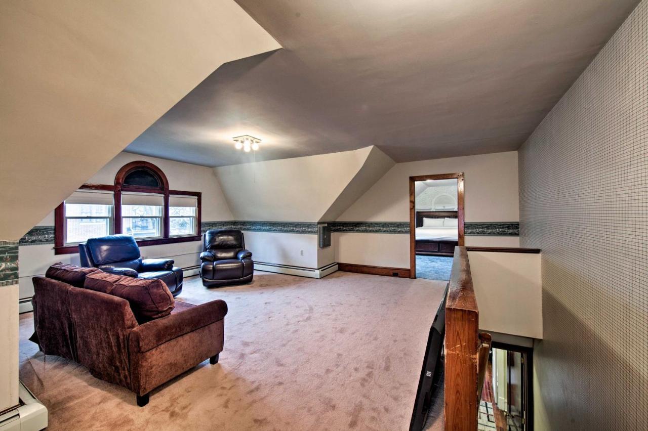 Spacious With Patio - 2 Miles To Pagoda Casa de férias Reading